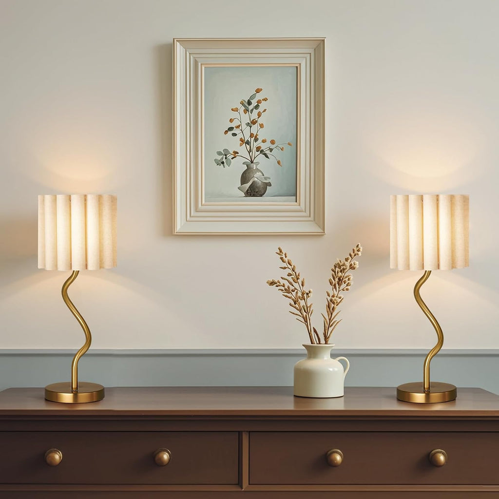 Cordless Scalloped Table Lamp, Modern Brass Lamp for Bedside Restaurant Dining Table, 5200-Mah Rechargeable Battery, 3-Level Brightness Dimmable, Build-In Integrated LED 320 Lumen Max