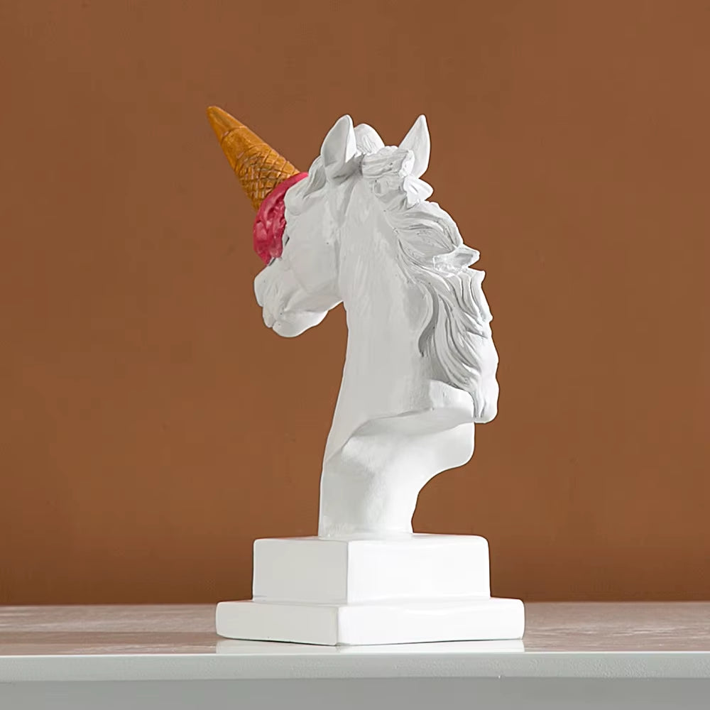 European Modern Decoration Ice Cream Smashing Horse Head Sculpture Resin Animal Statue Figurine Home Desktop Decor